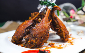 ���}���°�����