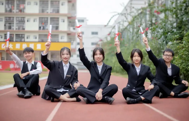 �A��У�@��-��ʲôҪ�J���I���ܵȼ����V���A��������WУ�����˽�